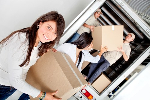 Truck move service for Mitcham homes, offices and flats